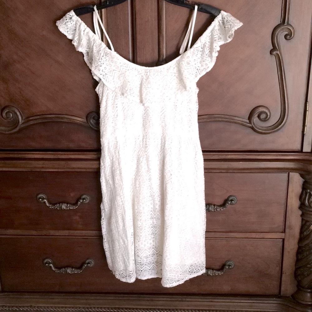 White lace dress